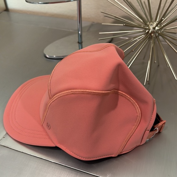 Lululemon Glyde Velvet Fleece Hat One Size NWT PINK SAVANNAH - Picture 3 of 7